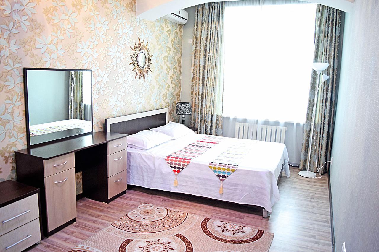 Cozyart Apartment Bishkek Esterno foto