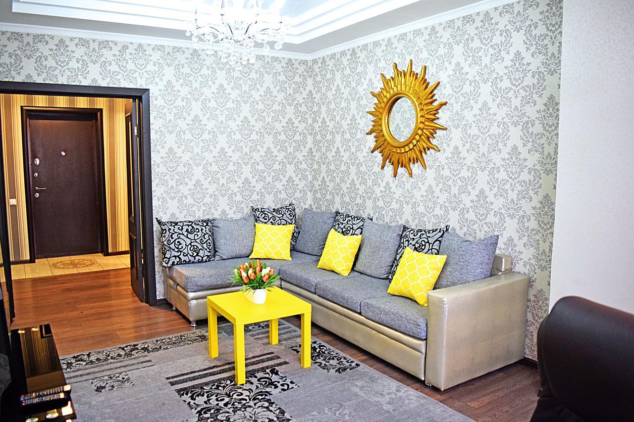 Cozyart Apartment Bishkek Esterno foto