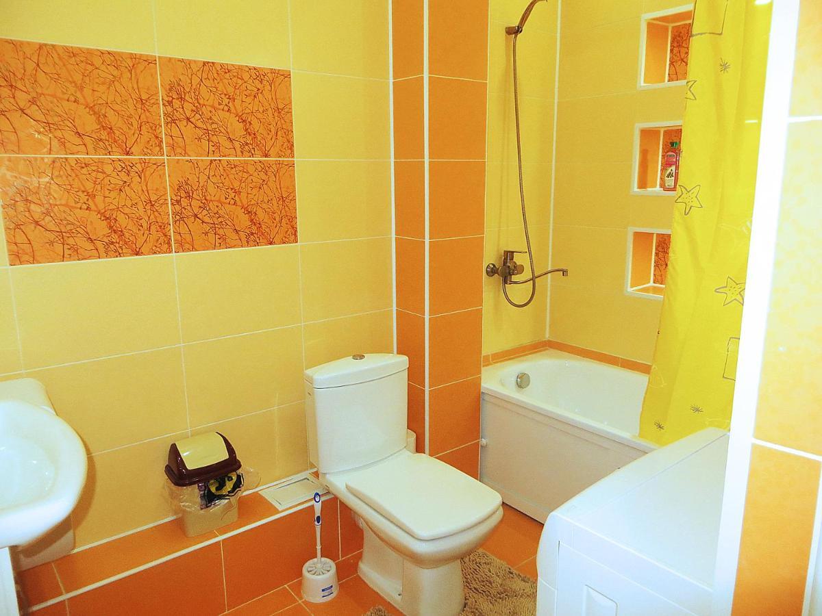 Cozyart Apartment Bishkek Esterno foto